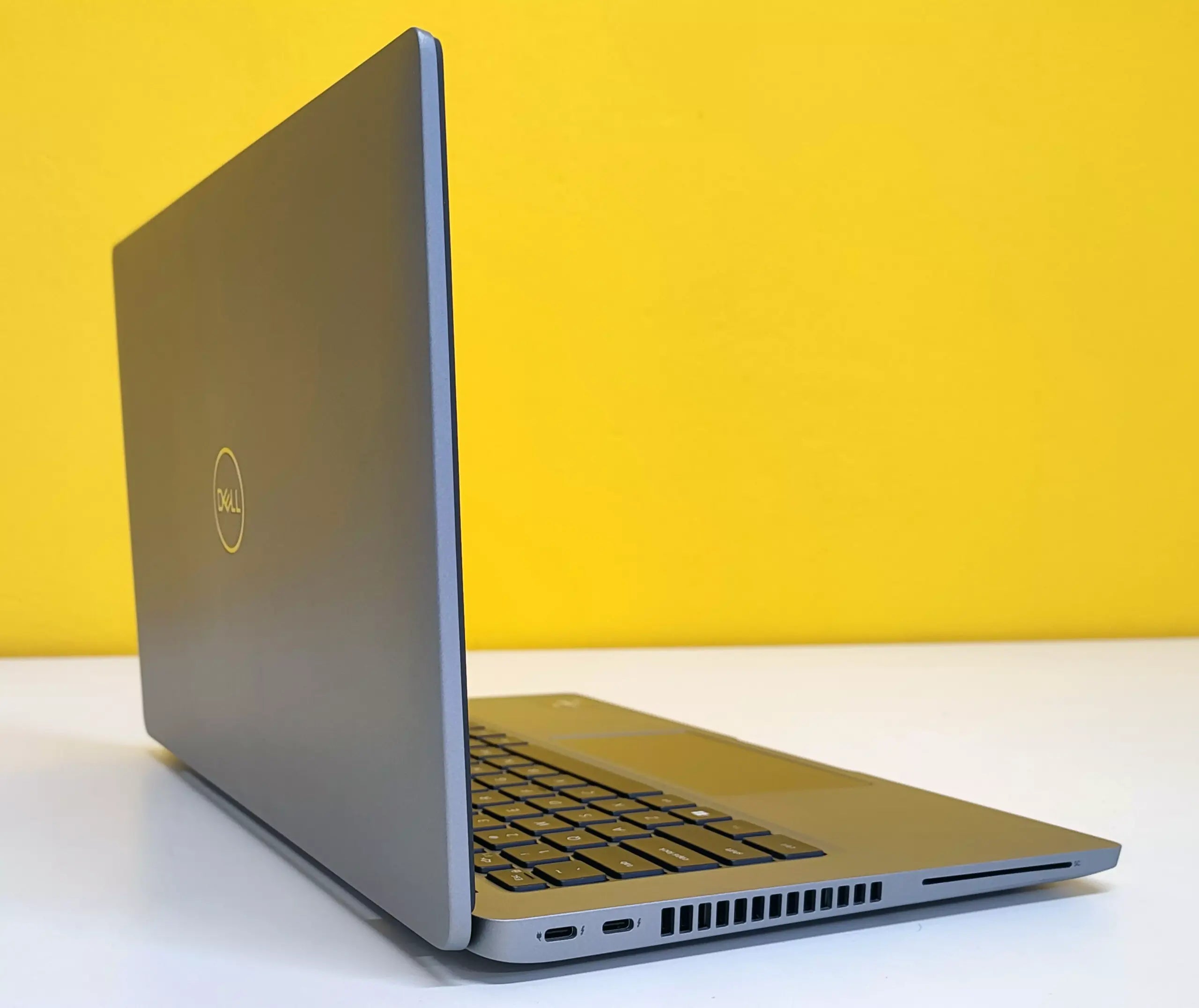 Dell Latitude 5430 generalüberholtes Notebook 14″ FullHD | Intel Core i7-1255U | RAM 16GB | SSD 512GB | WiFi Bluetooth HDMI USB Typ-C Windows 11 Pro US-Tastatur Dell Latitude 5430 generalüberholtes Notebook 14″ FullHD | Intel Core i7-1255U | RAM 16GB | SSD 512GB | WiFi Bluetooth HDMI USB Typ-C Windows 11 Pro US-Tastatur